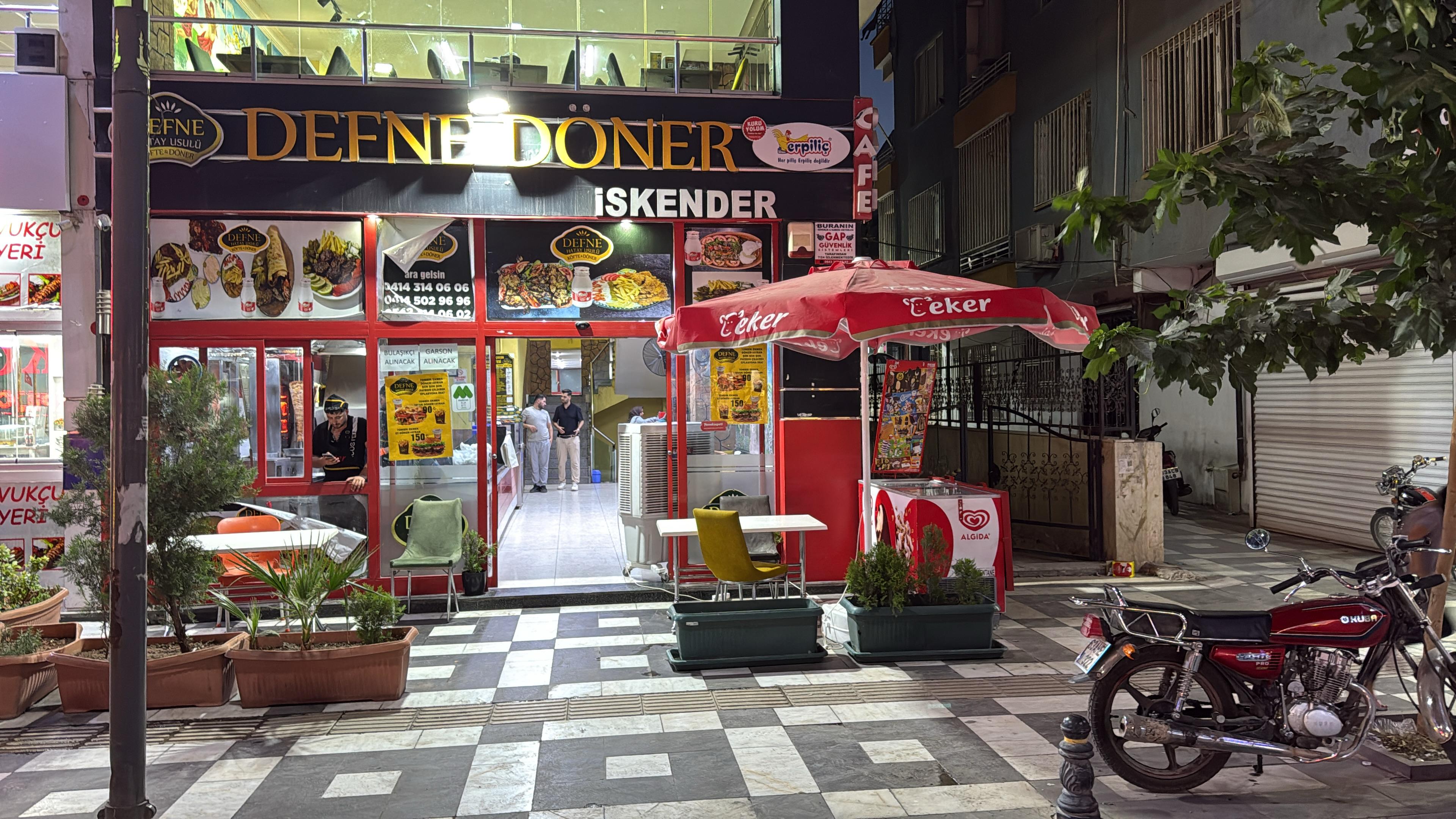 Defne Döner - Bahçelievler iç mekân